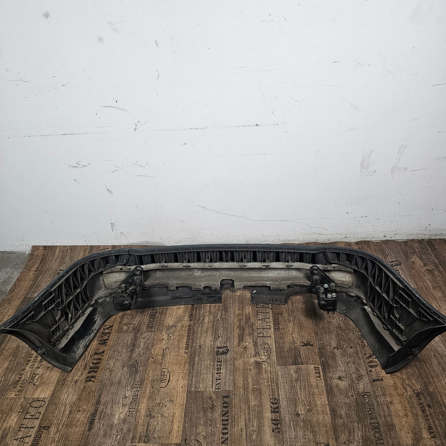 Audi A4 B5 8E Limo Heckstoßstange Stoßfänger hinten 8D0 807 521 LY6P Ragusagrün gebraucht