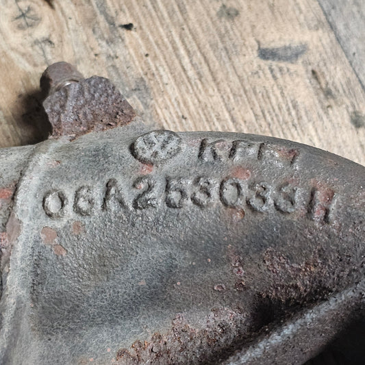 VW Golf IV 1.6 Abgaskrümmer – Originalteil 06A253033H