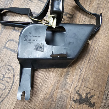 Halter Warndreieck + Verbandskasten – 1H6860297A / 1H6860269 – VW Golf 3 / Vento / Cabrio – gebraucht