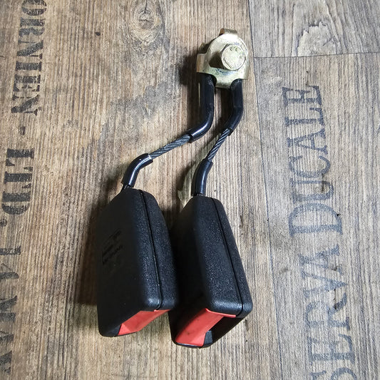 VW Golf IV / Bora Gurtschloss Mitte – Originalteil 1J0 857 488 AFC – Satinschwarz