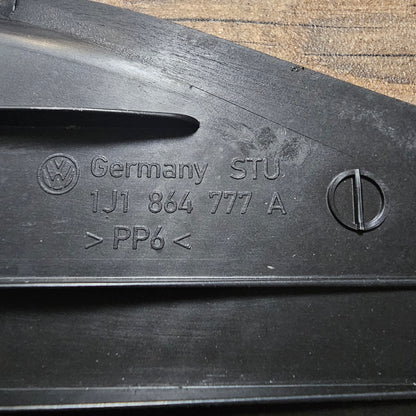 Fußstütze + Halter VW Golf 4 Bora Beetle AudiA3/S3 8L schwarz 1J1864777A 8L1864775
