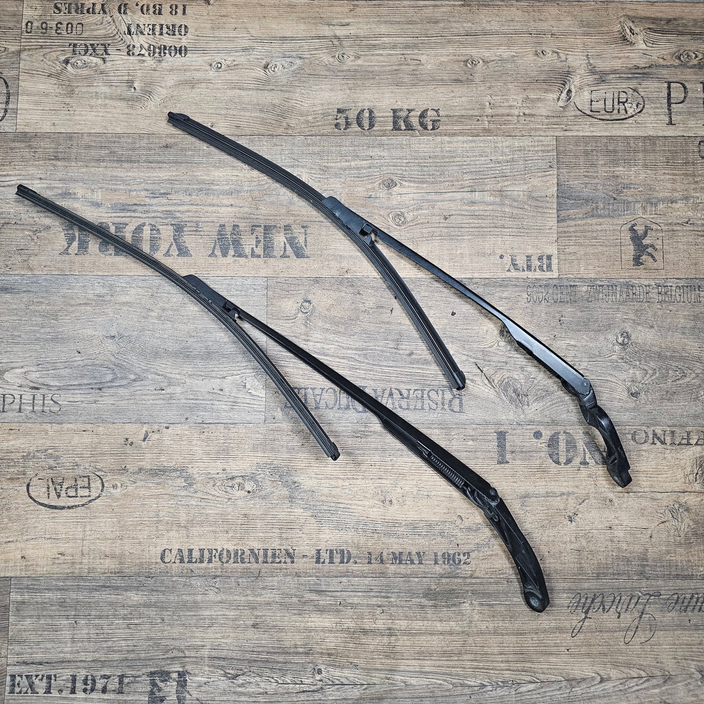 Scheibenwischerarm vorne links & rechts Audi A6 4F C6 4F1 955 409 / 4F1 955 410 - gebraucht