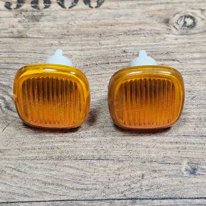 2x Seitenblinker Neuwertig (Lagerauflösung) – 4D0949127B – Audi A4 B5 / A3 8L / A8 D2