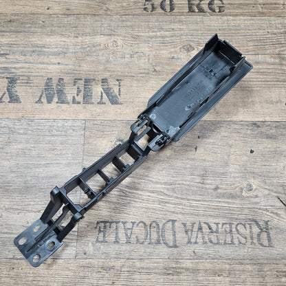 Relaishalter mit Abdeckkappe / Kabelführung vorne rechts Audi A6 4F C6 4F0 937 545 / 4F0 971 981 - gebraucht