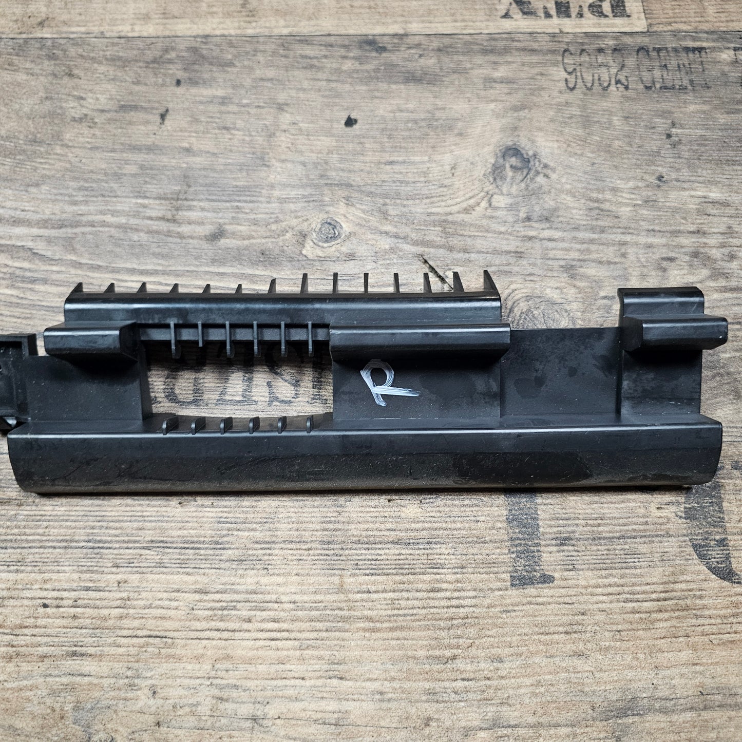 Innenhalterung Audi A6 4F C6 4F0 867 729 A - gebraucht