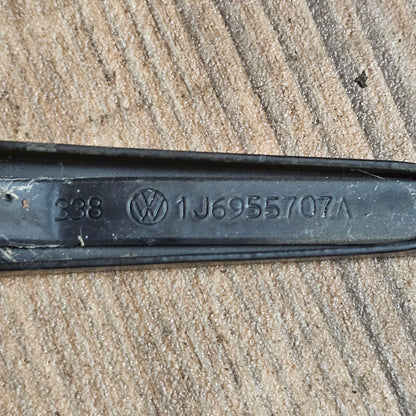 Heckwischerarm VW Golf IV / Passat / Ibiza – 1J6 955 707 A