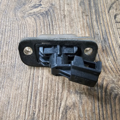 Fassung Kennzeichenleuchte VW Golf 3 – 1H0943115B – gebraucht