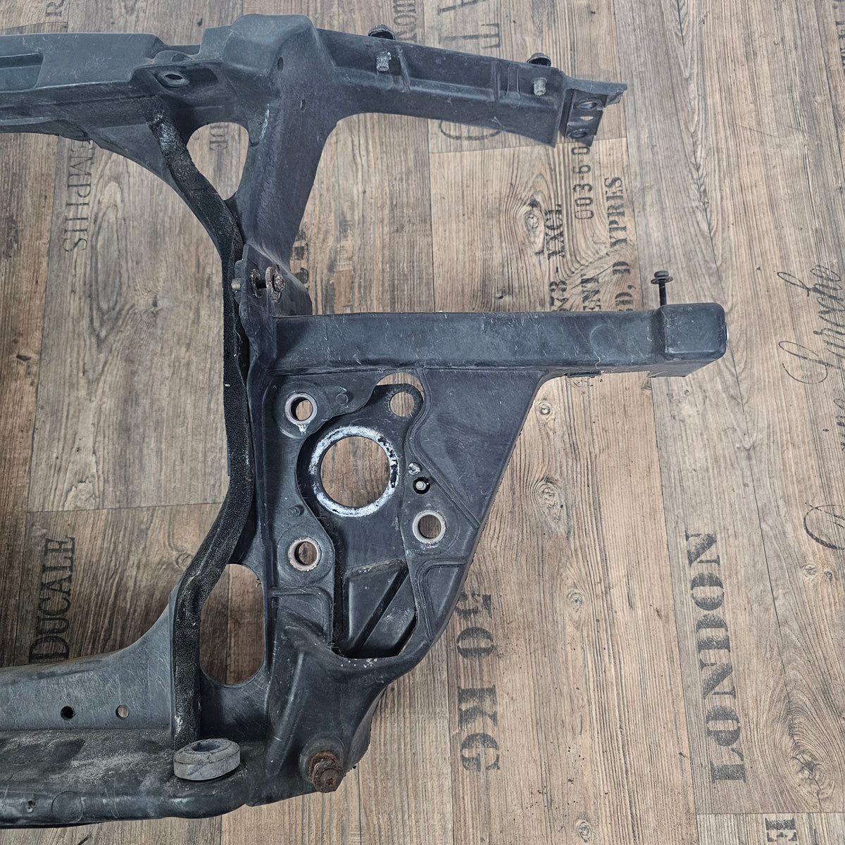 Audi A6 C5 4B Original Schlossträger Frontmaske vorne 4B0 805 588 gebraucht