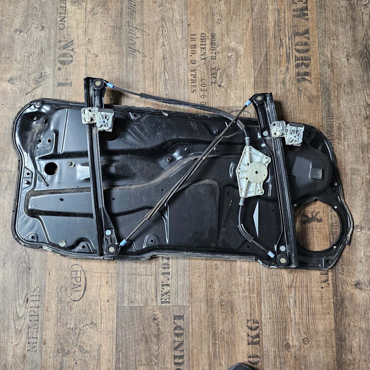 Fensterheber VW Golf IV – Teilenummer 1J3 837 756 B – Gebraucht