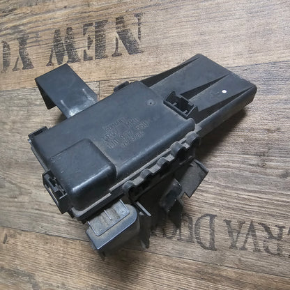 VW Golf IV 1J Sicherungskasten 1J0937550M + Halter für Golf 4, Bora 1J0 937 506 D