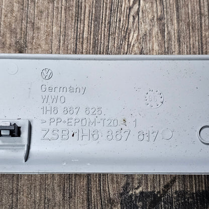 Verkleidung Himmel hinten grau – 1H6867617 / 1H6867625 – VW Golf 3 – gebraucht