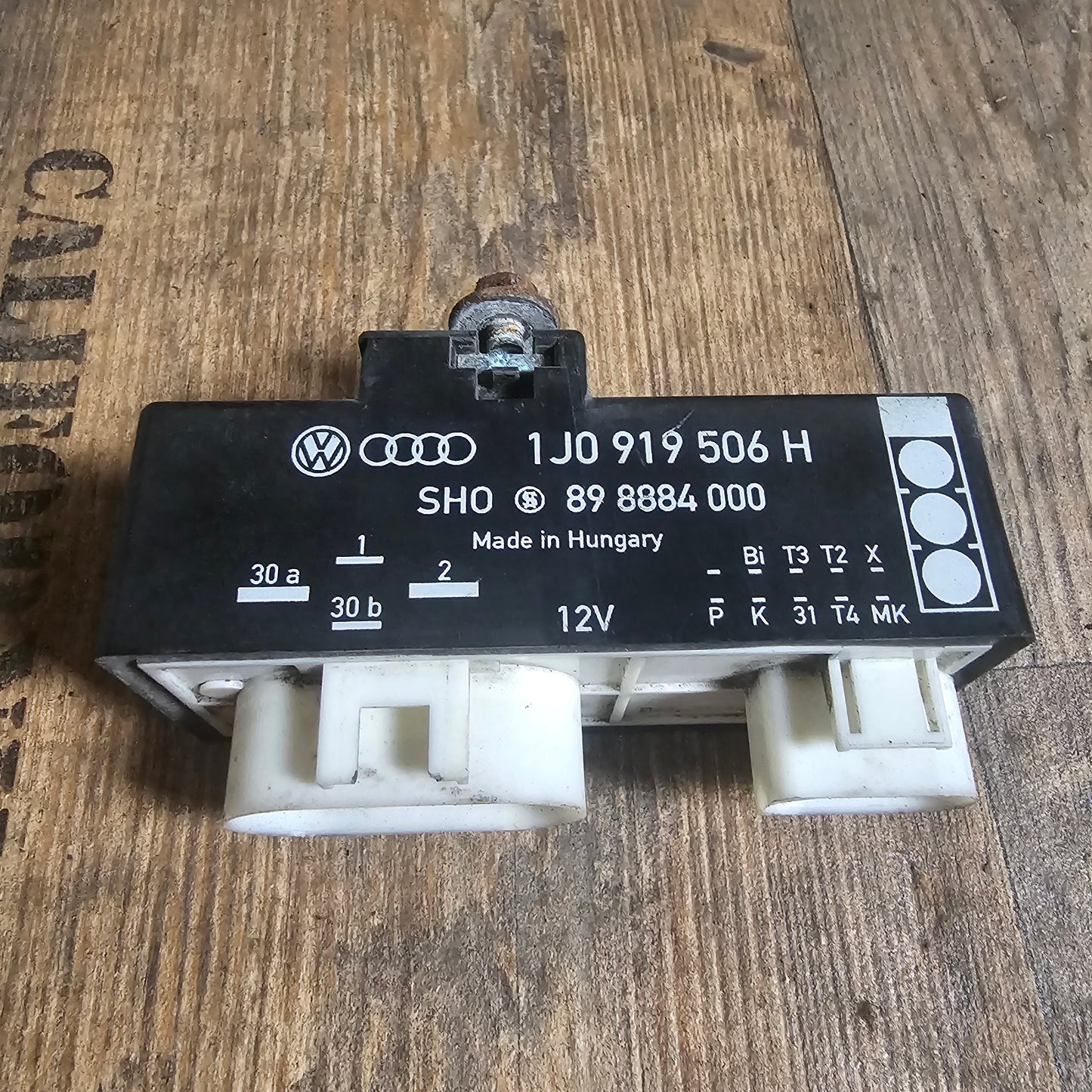 Steuergerät Elektrolüfter Motorkühlung 1J0919506H für VW Golf IV, Bora und weitere Modelle