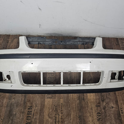 VW Polo 6N2 Original Stoßstange vorne Stoßfänger 6N2 807 221 H weiß gebraucht