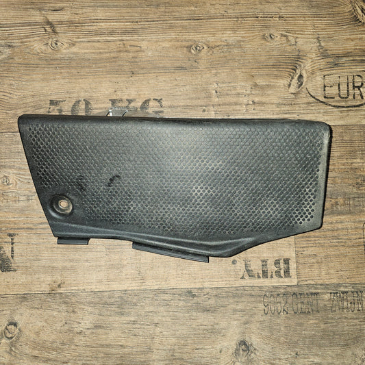 Fußstütze + Halter VW Golf 4 Bora Beetle AudiA3/S3 8L schwarz 1J1864777A 8L1864775