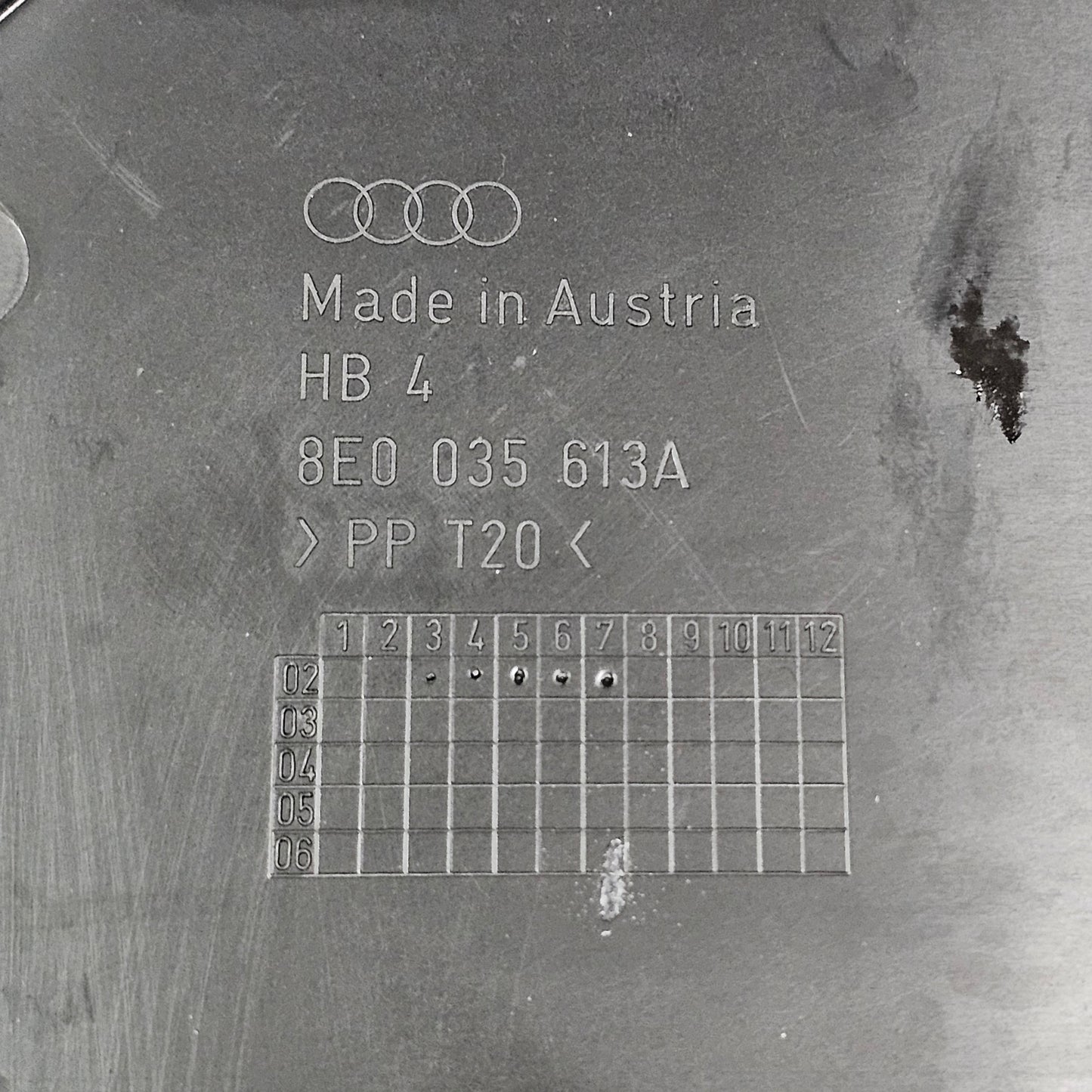 Audi A4 B6 B7 8E Gehäuse Interfacebox Steuergerät 8E0035613A + 8E0035619 gebraucht