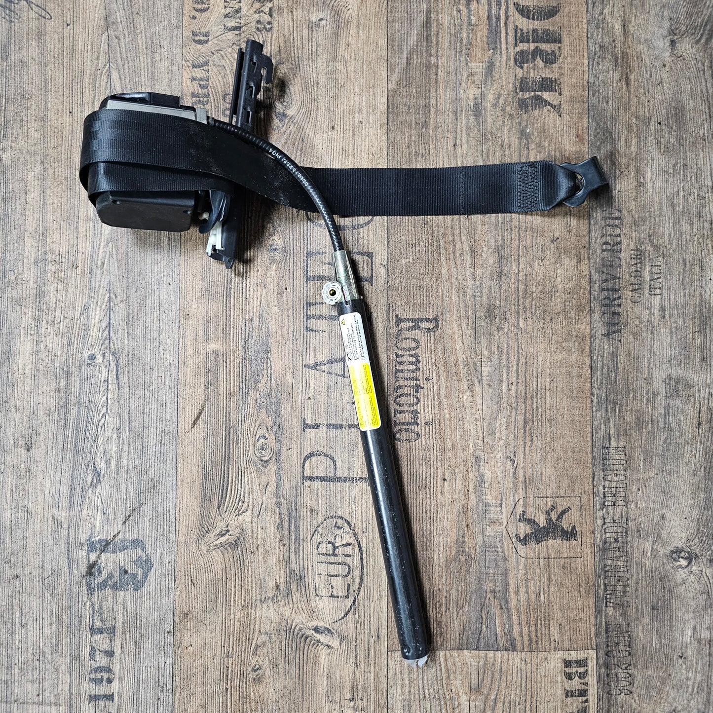 Sicherheitsgurt mit Gurtstraffer rechts vorne VW Golf 3 – 1H3857706 – gebraucht