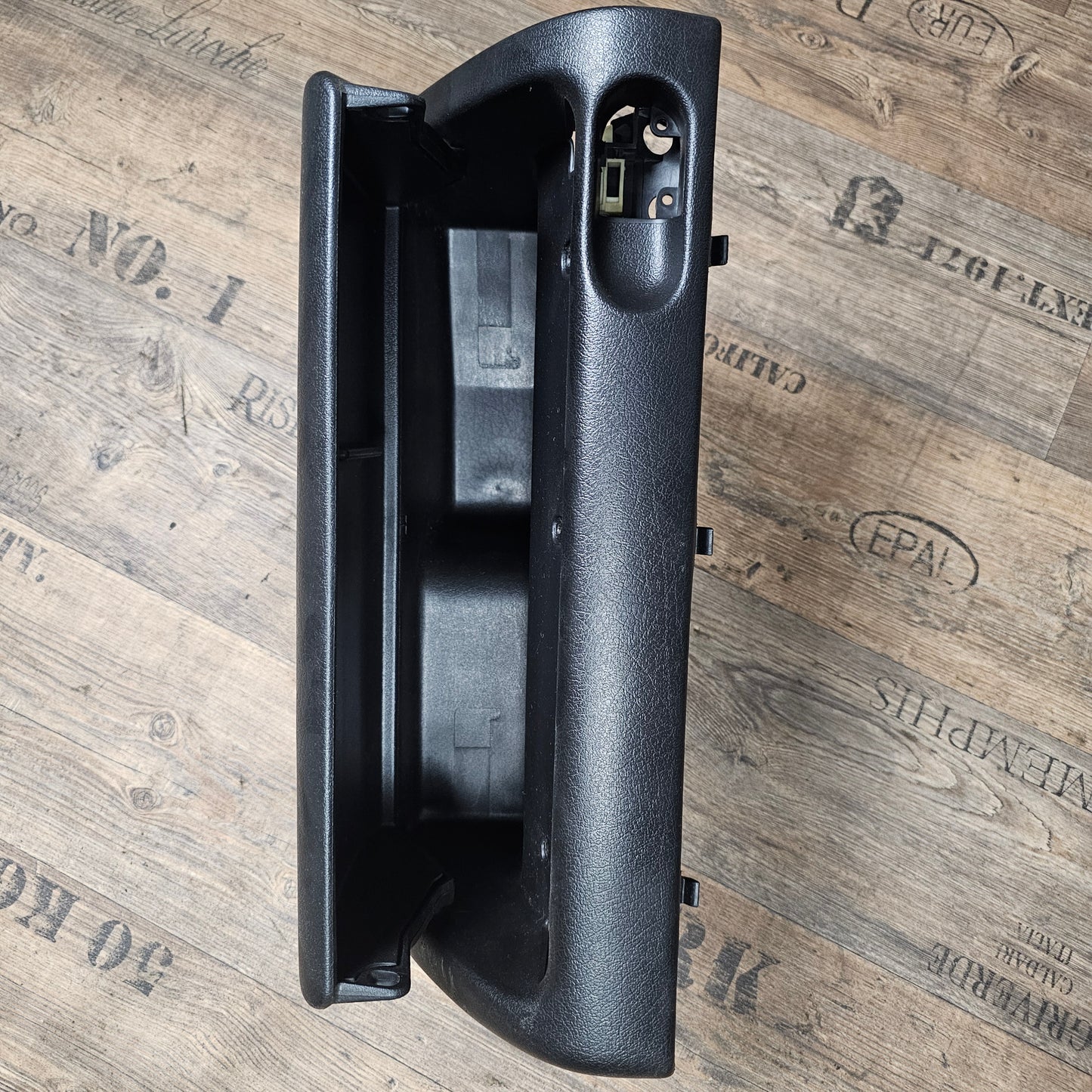 Handschuhfach schwarz VW Golf 3 / Vento / Cabrio – 1H1857922B – gebraucht