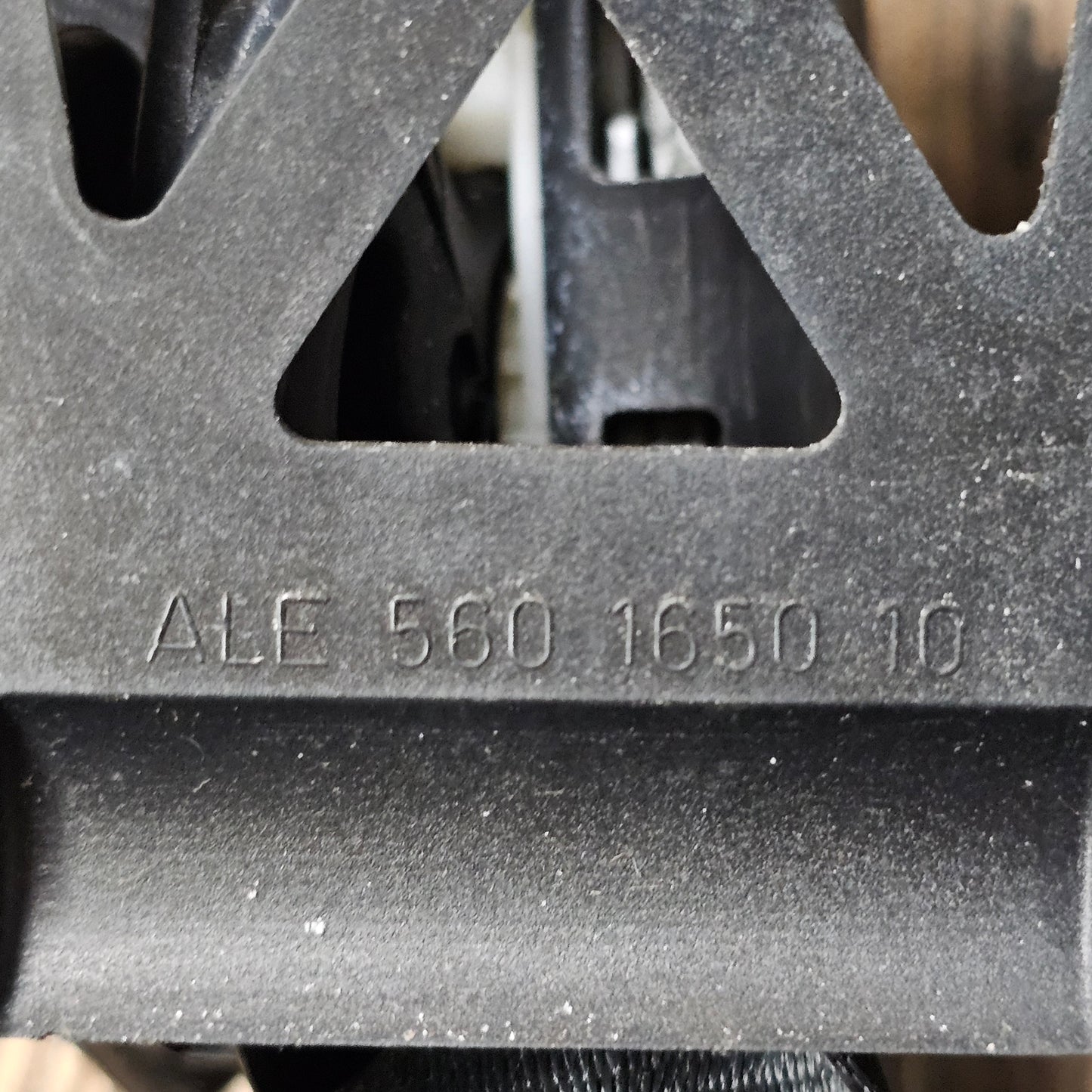 Sicherheitsgurt hinten links + Versteller VW Golf 3 – 1H4857805A + 1H0857819 – gebraucht