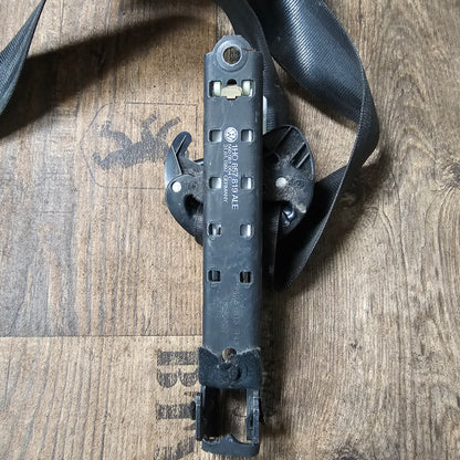Sicherheitsgurt mit Gurtstraffer vorne links VW Golf 3 – 1H0857705A – gebraucht