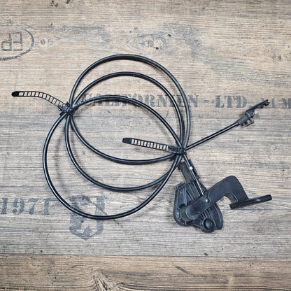 Seilzug Motorhaube mit Griff Audi A4 B6/B7 (8E) & Seat Exeo 8E1 823 533 B - gebraucht