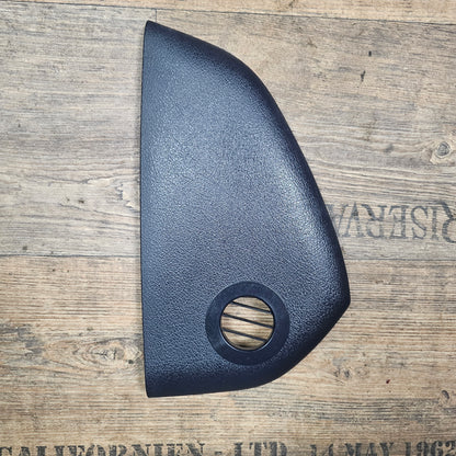 Verkleidung Armaturenbrett vorne rechts Audi A6 4F 4F0 857 086 C Indigo Blau - gebraucht