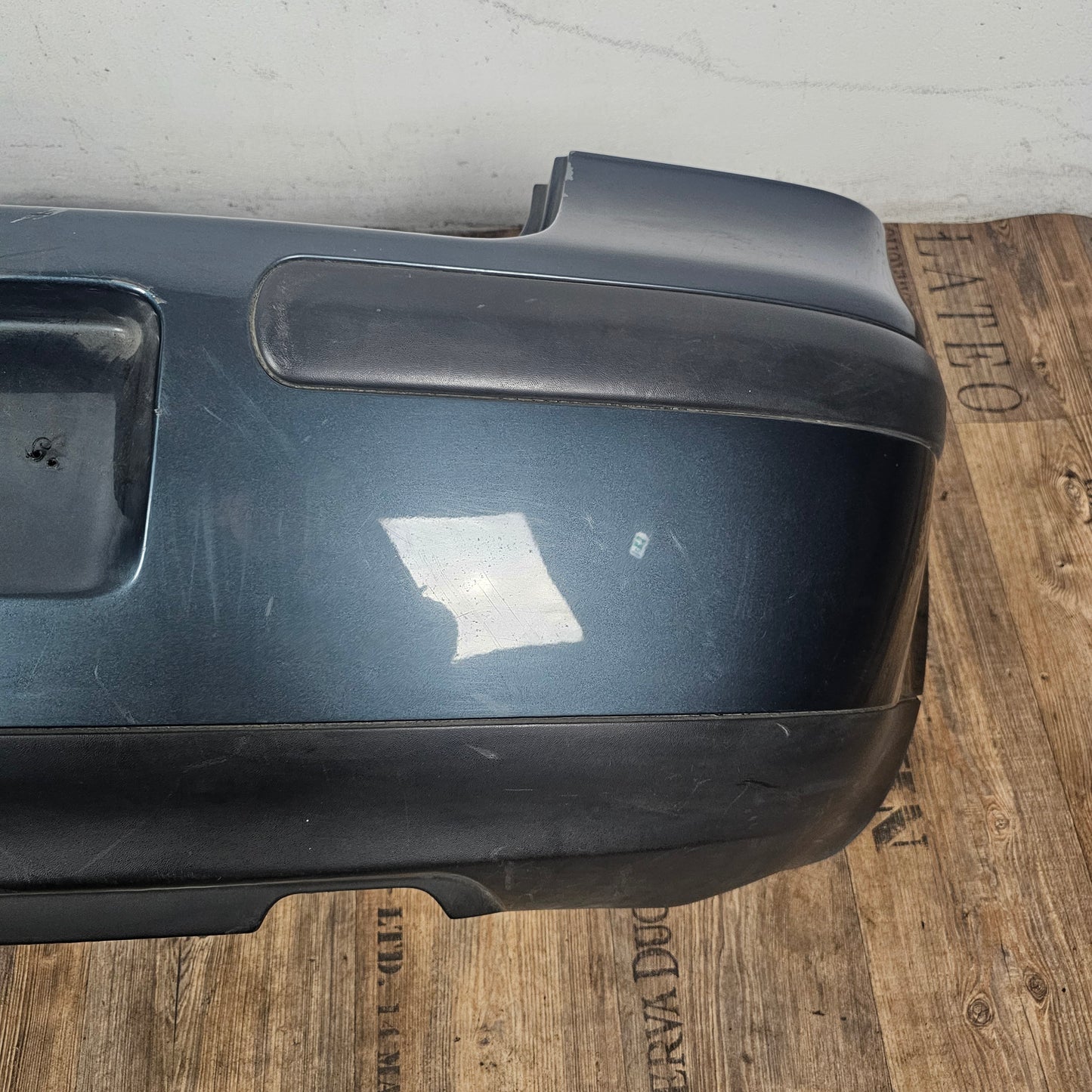 VW Golf 4 IV Original Heckstoßstange Stoßfänger hinten Heckschürze 1J6807417 gebraucht / LC7U Beech Grey Metallic