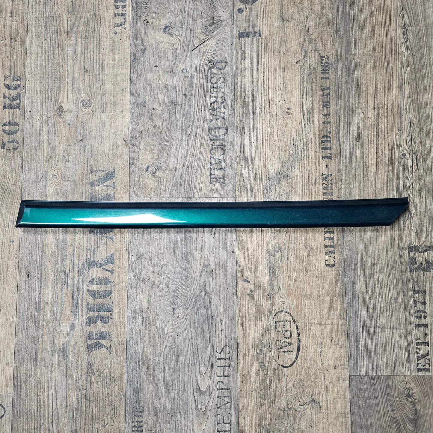 Seitenleiste hinten links Dragon Green (LC6P) VW Golf 3 / Vento 5-Türer – 1H4853753 – gebraucht