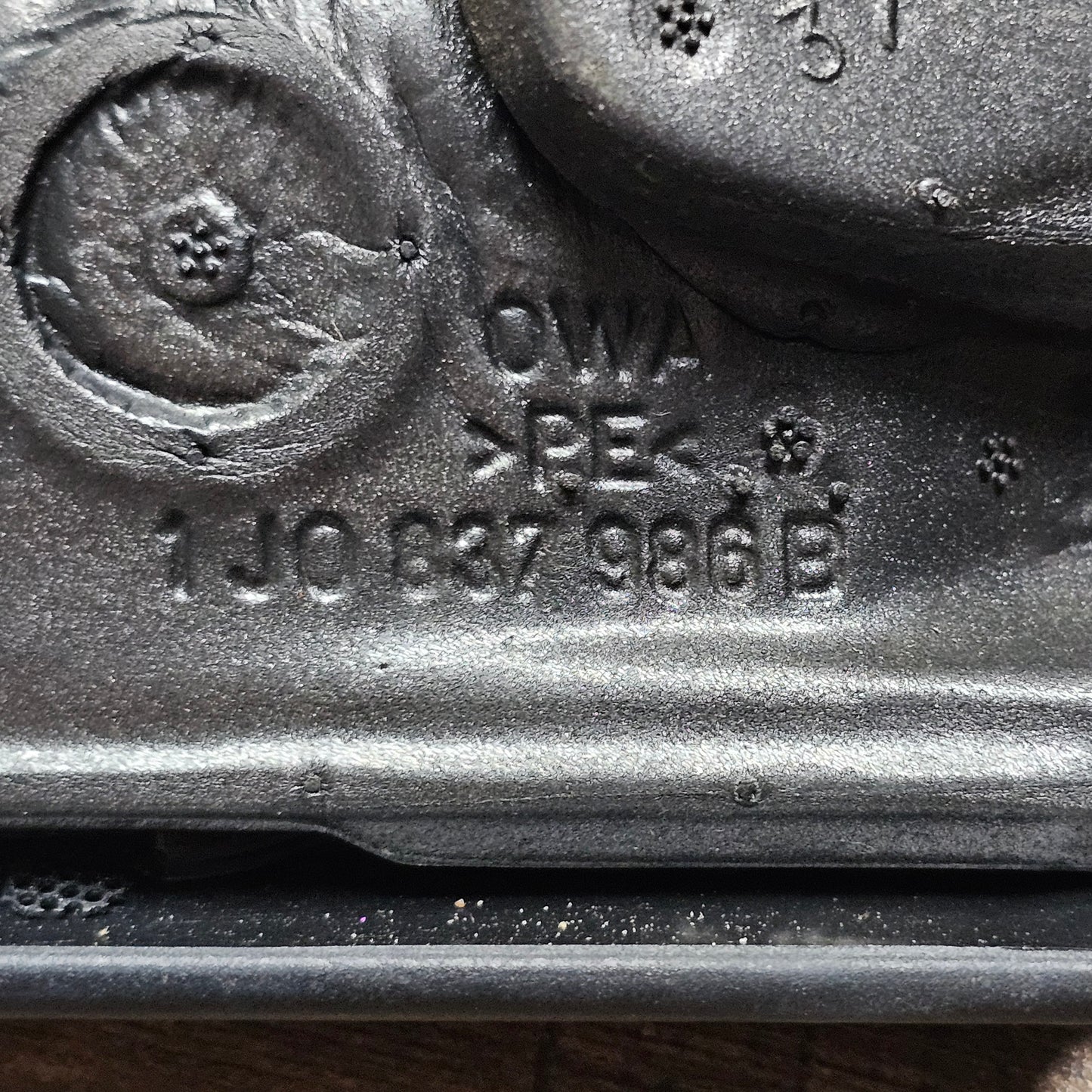 Spiegeldreieck mit Hochtöner VW Golf IV – Teilenummer 1J0 837 986 B – Gebraucht