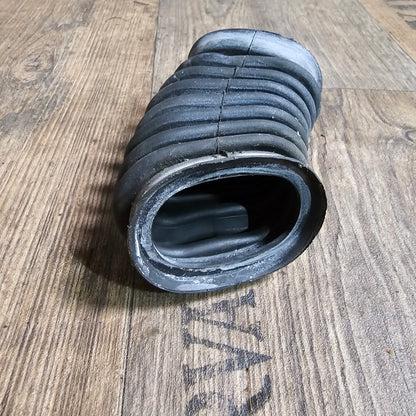 VW Golf IV / Bora / Audi A3 / A4 / A6 – Original Faltenbalg mit Halter 800 937 545 E