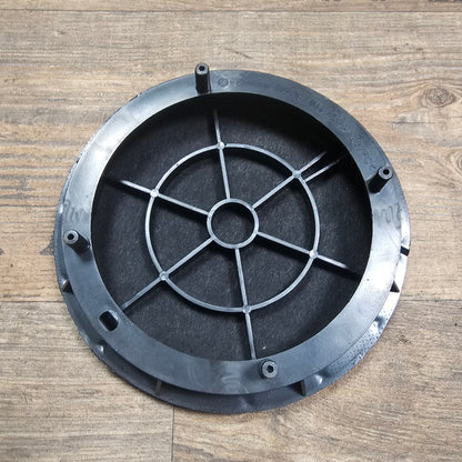 Gebrauchtes Boxengitter für VW Golf 3 / Vento / Cabrio – Rechts Hinten mit Rahmen – Teilenummer 1H3867150 + 1H3867044