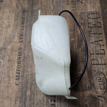 Wischwasserbehälter mit Pumpe VW Golf 3 – 1H0955453 – gebraucht