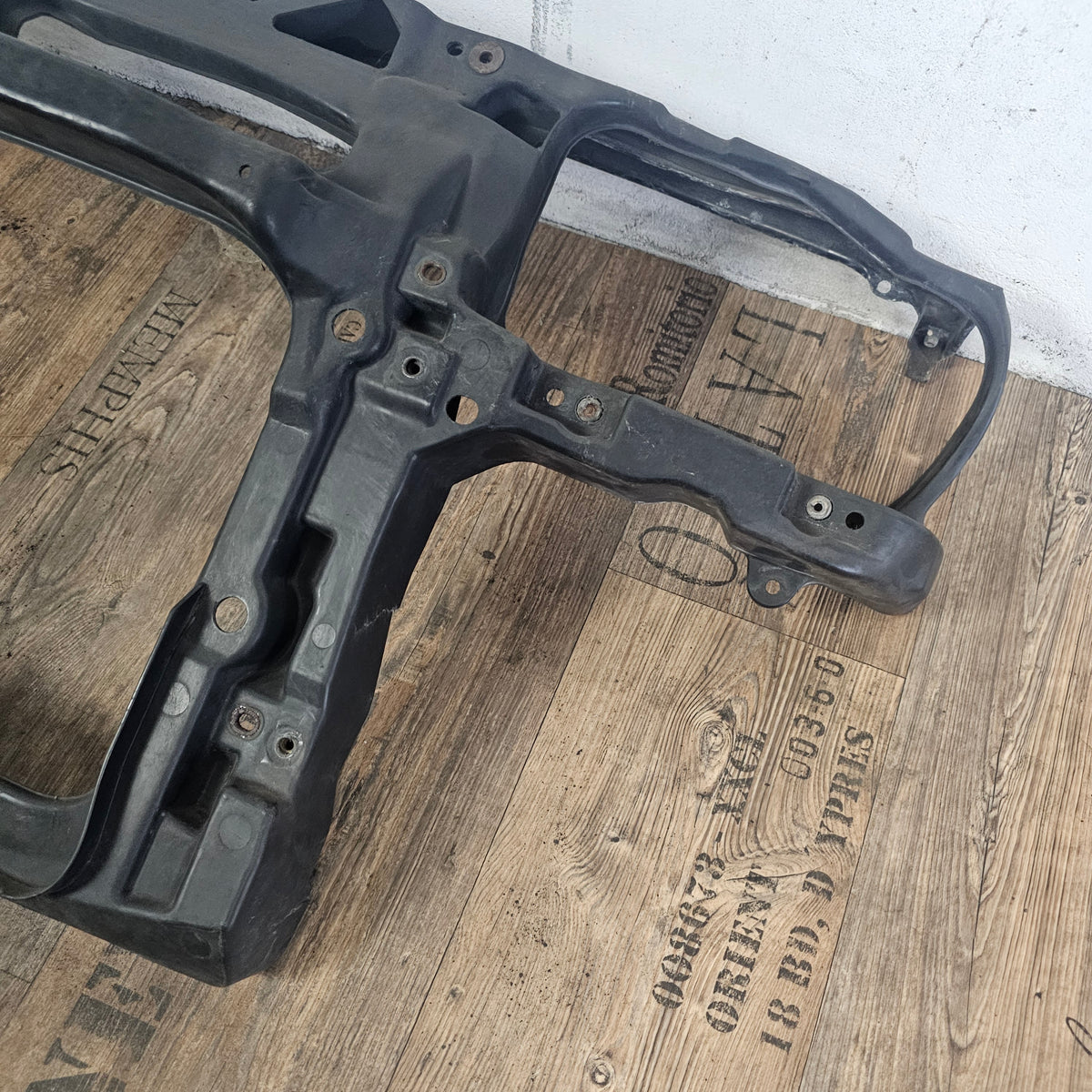 VW Golf 4 IV Original Schlossträger Frontmaske 1J0 805 594 gebraucht