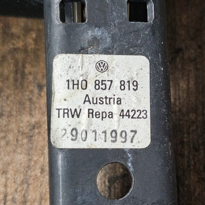 Sicherheitsgurt mit Gurtstraffer rechts vorne VW Golf 3 – 1H3857706 – gebraucht