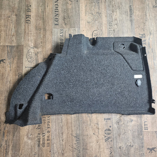 Seitenverkleidung Kofferraum Rechts VW Golf IV 1J6 867 428 K + Schließriegel 1J0 867 468 – Gebraucht