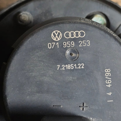 VW Golf IV Sekundärluftpumpe 071959253 / 1J0906615