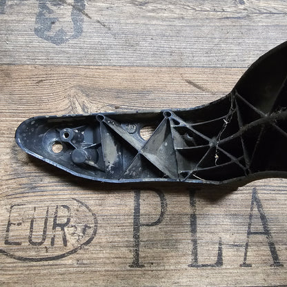 Kotflügelhalter links Audi A4 B6 8E 8E0821137B