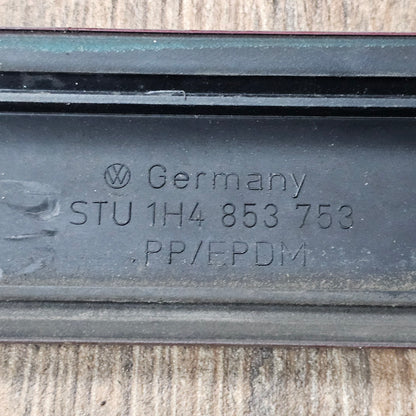 Seitenleiste hinten links Hot Chilli Red (LC3L) VW Golf 3 / Vento 5-Türer – 1H4853753 – gebraucht