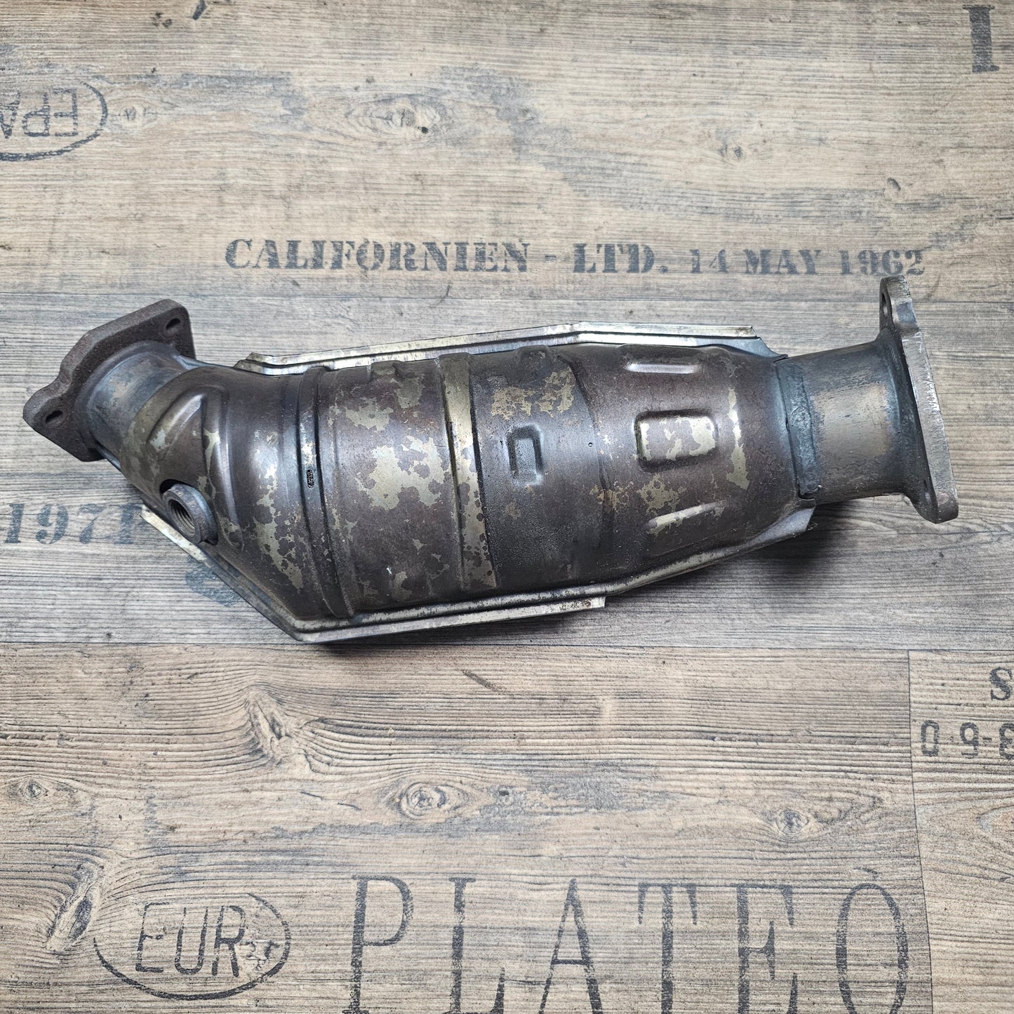 Katalysator Audi A4 B6 8E/ VW Passat 2.0 3C 8E0 131 702 BH - gebraucht