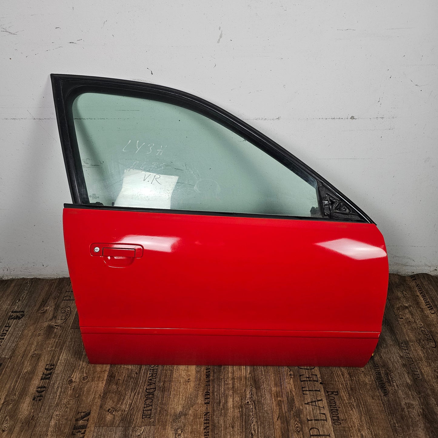 Tür vorne rechts Audi A4 B5 8E LY3H Laserrot Rot "plug and play "