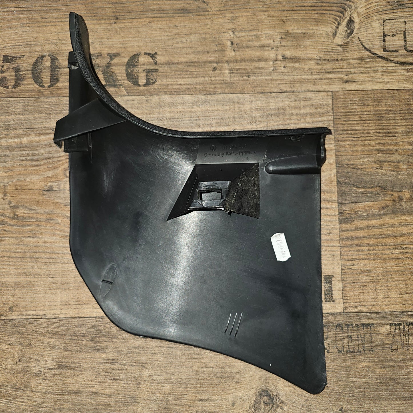Fußraumverkleidung Beifahrer rechts VW Jetta 1J1 863 484