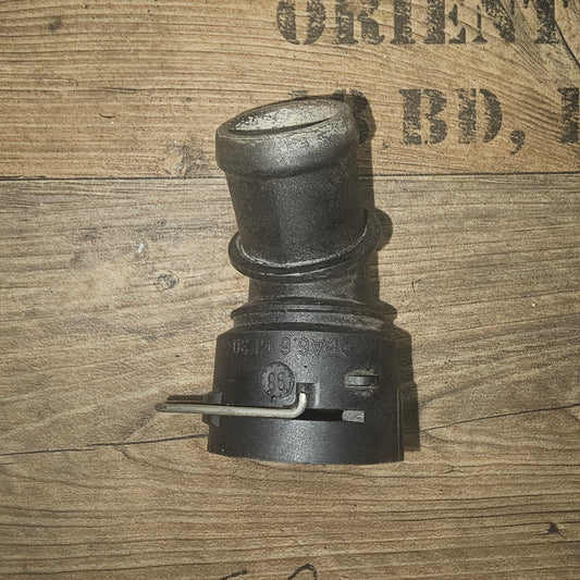 Kühlmittelflansch VW Audi Seat Skoda VAG 1J0121619