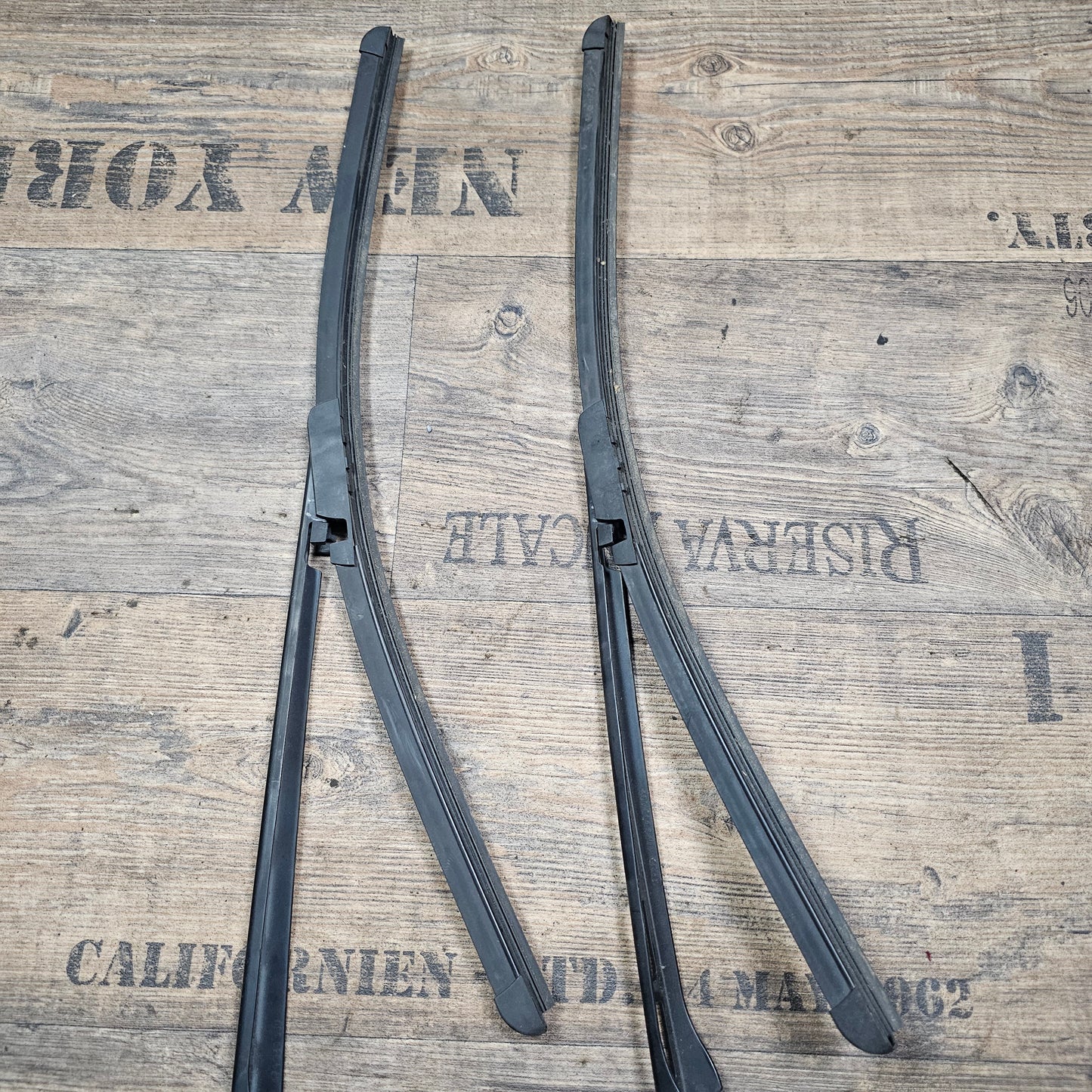 Scheibenwischerarm vorne links & rechts Audi A6 4F C6 4F1 955 409 / 4F1 955 410 - gebraucht