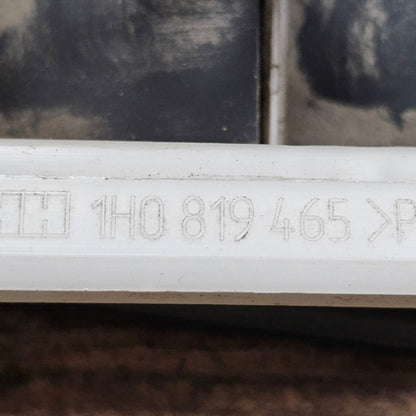 Entlüftungsgitter Karosserie VW Golf 3 / Audi A3 8L – 1H0819465 – gebraucht