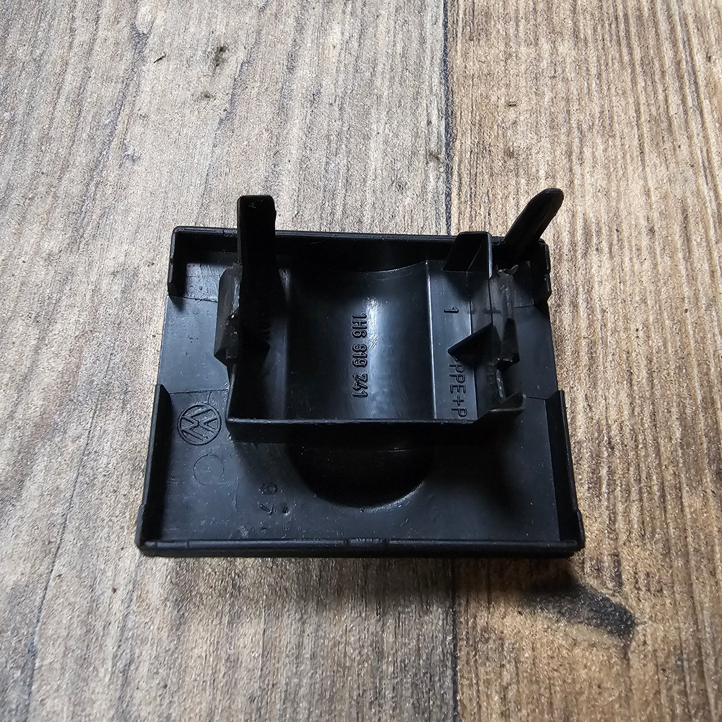 Armaturenbrett Abdeckung innen schwarz – 1H6819741 – VW Golf 3 / Vento – gebraucht