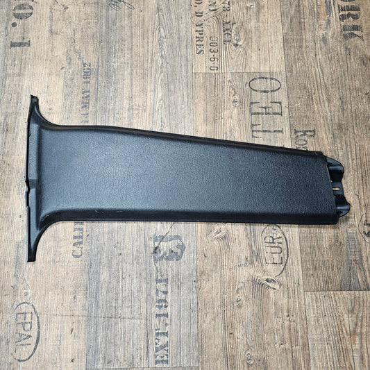 Säulenverkleidung rechts – 1H4867298B – VW Golf 3 / Vento – gebraucht