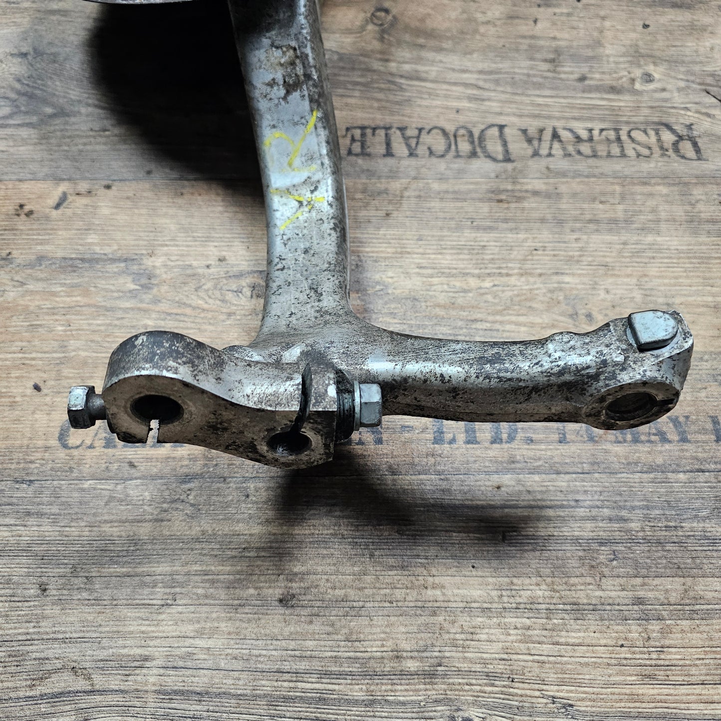 Achsschenkel vorne rechts Audi A4 B6 B7 8E0 407 242 E - gebraucht
