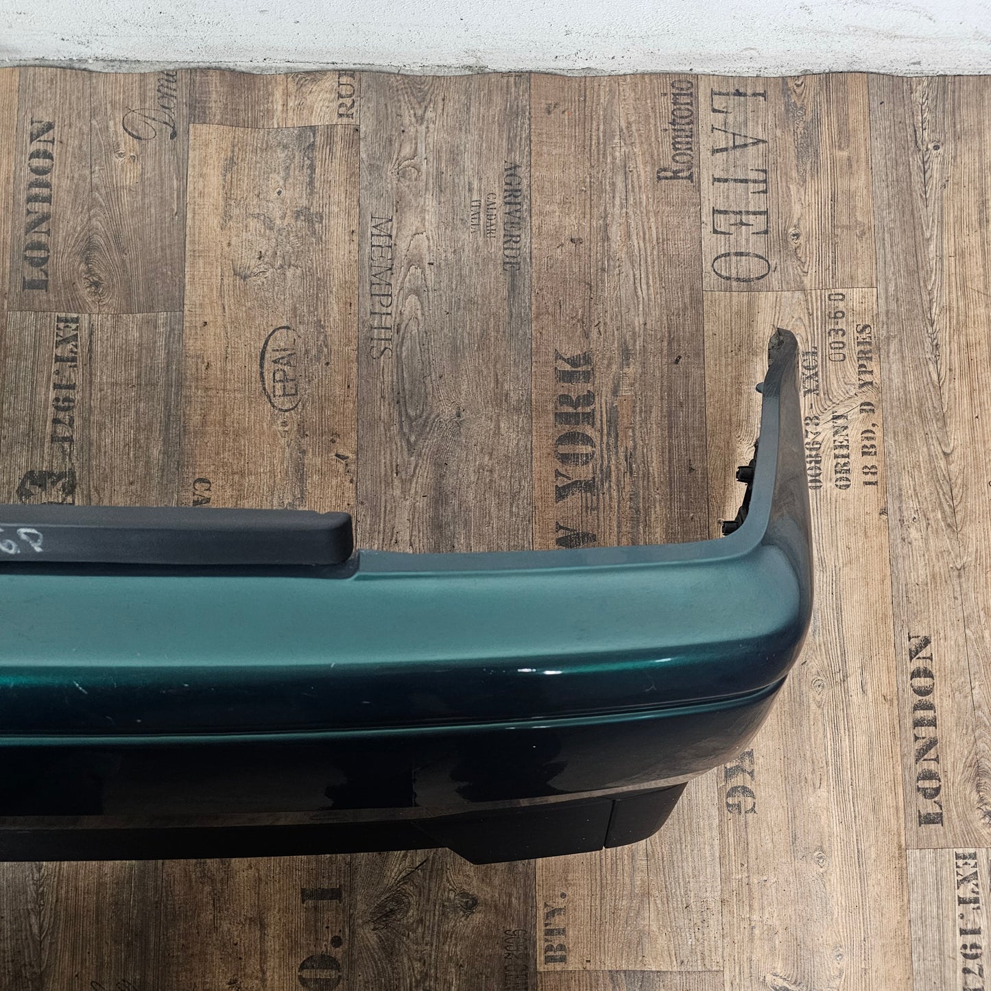VW Golf 3 III Original Heckstoßstange Stoßfänger hinten 1H6 807 417 LC6P Dragongrün Perleffekt gebraucht