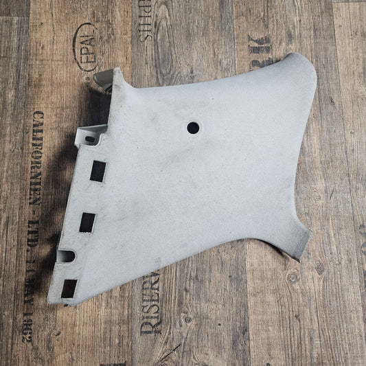 Verkleidung rechts VW Golf IV – Teilenummer 1J3 867 288 E – Gebraucht
