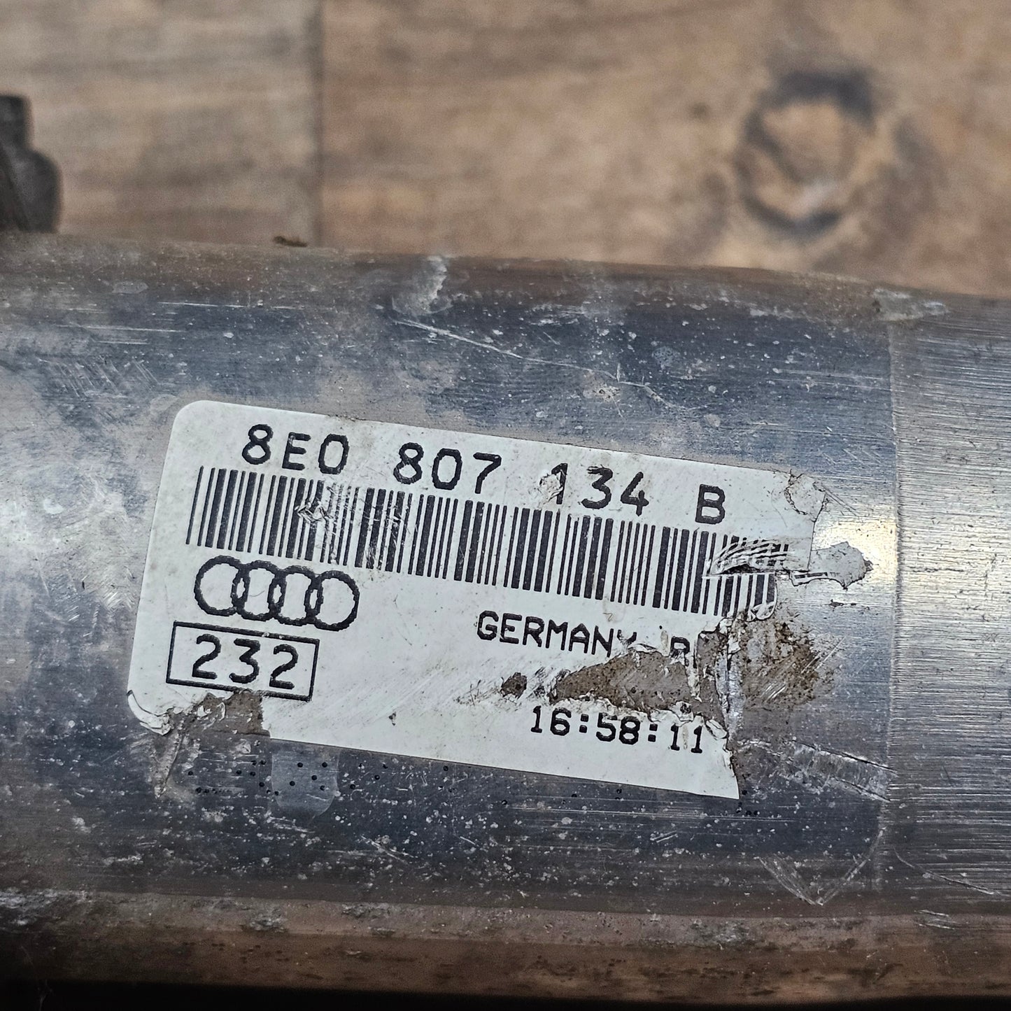Audi A4 B6 Pralldämpfer vorne rechts 8E0807134B – gebraucht