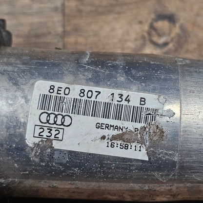 Audi A4 B6 Pralldämpfer vorne rechts 8E0807134B – gebraucht